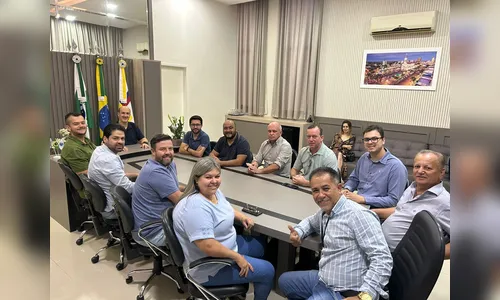 Vereadores eleitos se reúnem em encontro sobre atividades legislativas