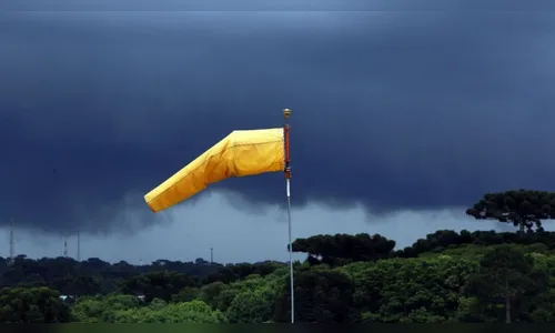 Paraná entra em alerta para tempestades nesta sexta-feira (6)