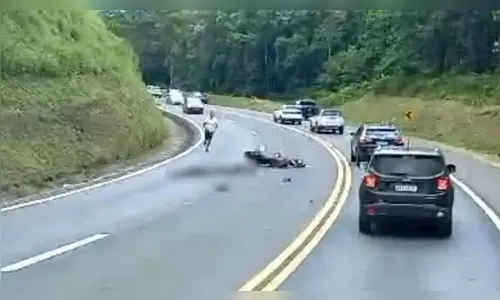 Grave acidente deixa duas pessoas mortas em rodovia do Paraná