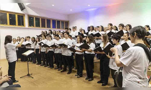 Coro da UEM encerra 2024 com espetáculo gratuito em Ivaiporã