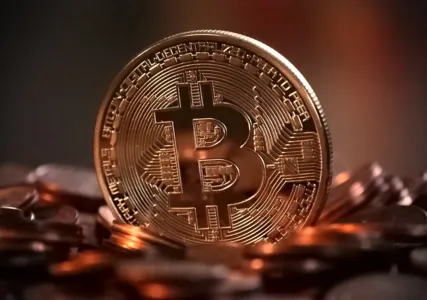 Bitcoin desacelera após atingir máxima histórica com planos de Trump