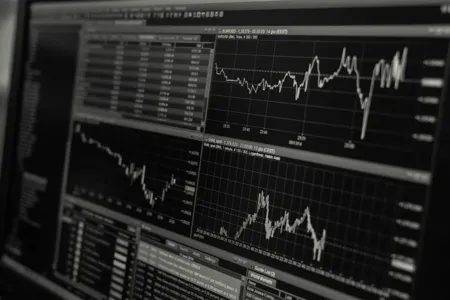 Estoques no atacado dos EUA sobem 0,8% em janeiro ante dezembro