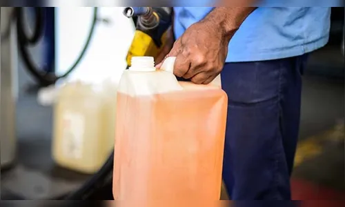 Borracharia é alvo de incêndio criminoso em Arapongas