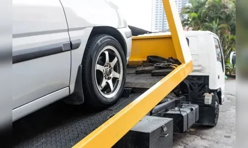 Motorista com CNH suspensa acelera para evitar abordagem da PM