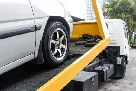 Carro foi recolhido ao pátio do destacamento da PM