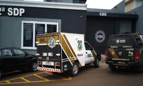 Mãe é agredida pelo marido, cai em cima da filha e bebê de 1 ano morre