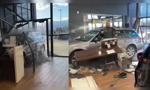 Motorista invade concessionária com carro novo e exige reembolso