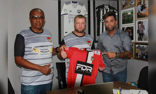 Apucarana Sports muda para Londrina e troca a identidade