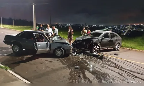 Acidente de trânsito deixa três pessoas feridas em Apucarana