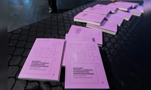 Apucarana publica livro sobre educação integral nas cidades educadoras