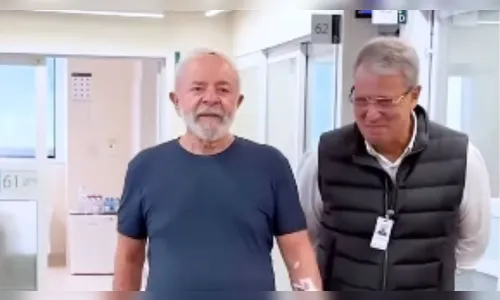 Presidente Lula faz sua primeira aparição após ser internado