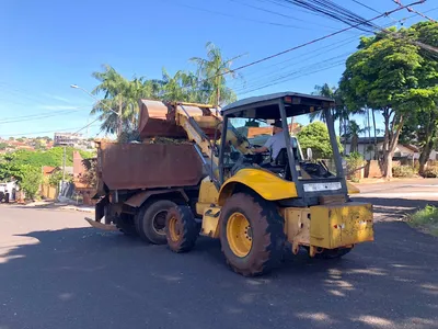 Equipes estão trabalhando por toda a cidade