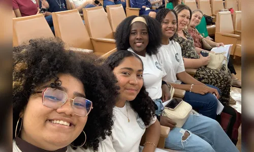 Escola do NRE de Apucarana recebe selo por iniciativa antirracista