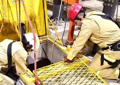 Homem foi resgatado pelos bombeiros em silo