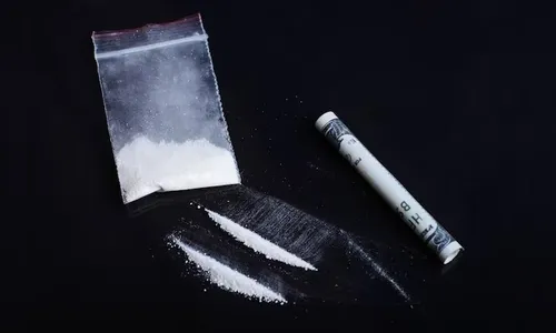 Morador bate na mulher e quebra casa por causa de cocaína em Apucarana