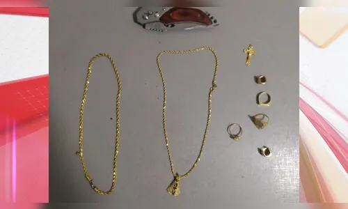 Adolescente é apreendido após furtar joias de ouro em casa na região
