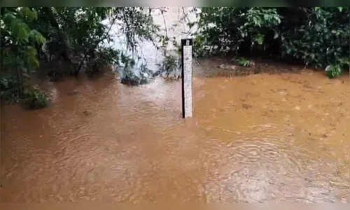 Rio Ivaí alcança 4,30 metros no Porto Ubá e preocupa moradores