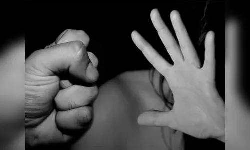 Mulher é ameaçada de morte por companheiro em Arapongas