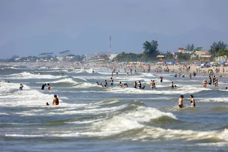 Na faixa litorânea são 15 os pontos impróprios.