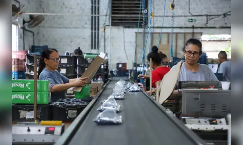 Paraná tem crescimento de empregos para mulheres no Paraná de 57,5%