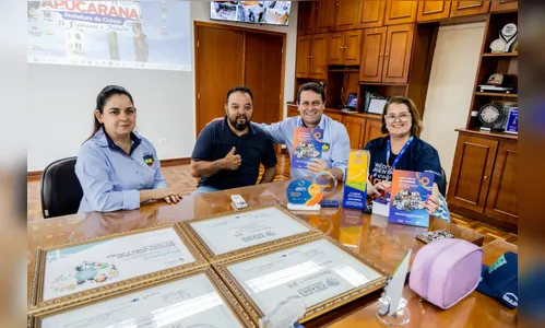 Apucarana é destaque em livro de microcrédito da Fomento Paraná