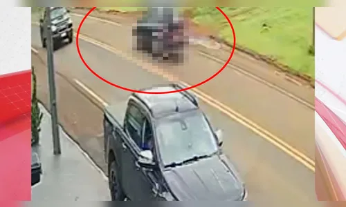 Vídeo mostra colisão que deixou motociclista em estado grave na PR-082