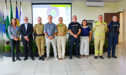 Arapongas encerra campanha pelo fim da violência contra as mulheres