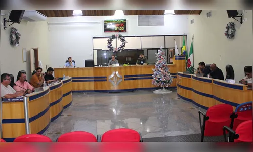 Vereadores de Cambé aprovam 13º para eles a partir de 2025