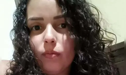 Criança ouve mãe sendo morta e pede socorro à diretora da escola