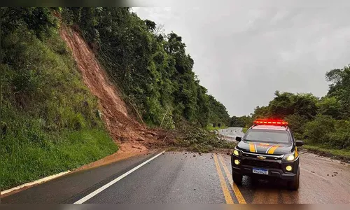 BR-277 em Guarapuava é interditada por risco de desabamento