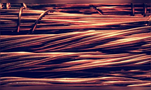 PM recupera 150 metros de fios furtados em estação da Sanepar