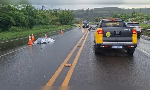 Acidente entre moto e caminhão causa morte na PR-444 em Arapongas