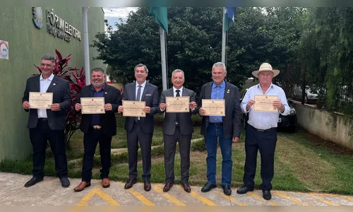 Prefeitos de Faxinal, Borrazópolis e Cruzmaltina são diplomados