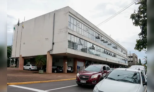 Coluna da Tribuna: festa da posse na Prefeitura