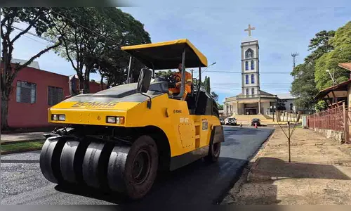 Prefeitura de Ivaiporã asfalta mais de 2.300m² na Av. Castelo Branco
