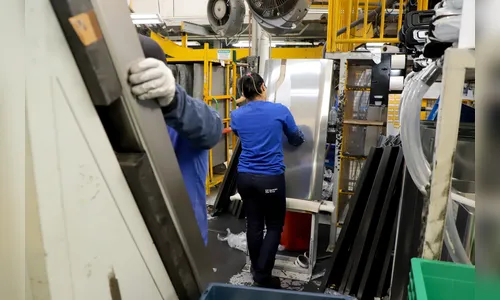 Agências do Trabalhador do PR iniciam 2025 com 9,7 mil vagas