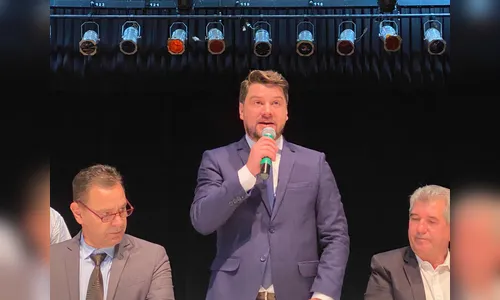 Rafael Cita e vereadores tomam posse em Arapongas nesta quarta; veja