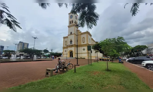 Quarta-feira de Natal: nova frente fria traz chuvas para o Paraná