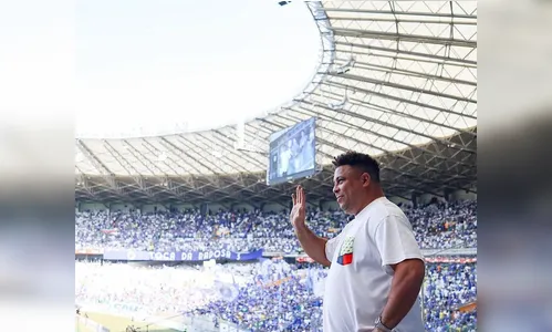Ronaldo Fenômeno diz ter valores a receber do Corinthians
