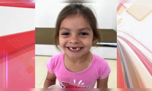 Menina de 6 anos morre após ser atingida por trave de futebol no PR