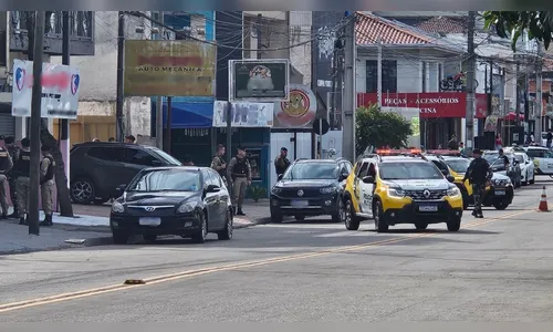 Ex-policial militar é assassinado a tiros ao chegar em casa no Paraná