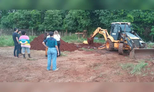 Vereadora eleita no PR é presa suspeita de enterrar animais em sítio