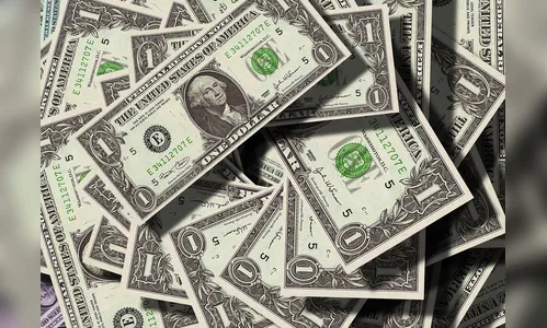 Dólar e juros passam a cair após Lira prometer votar pacote hoje