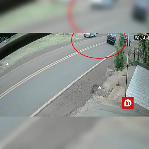 Vídeo mostra momento em que veículo atinge poste em Marilândia do Sul