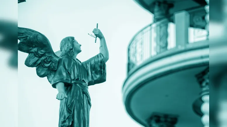 Sitael orienta seus protegidos a buscar o conhecimento interior como caminho de transformação pessoal