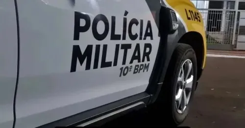 A polícia foi acionada e orientou a vítima sobre os procedimentos legais a serem seguidos.