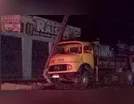 Acidente com caminhão deixa moradores de Ivaiporã sem luz