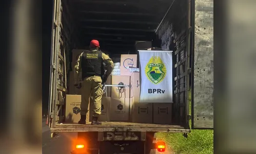 Polícia Rodoviária apreende 30 mil pacotes de cigarros contrabandeados