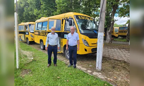 Jandaia do Sul é contemplada com novo ônibus escolar