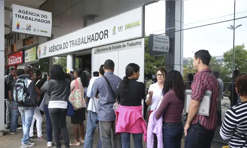 Teto do seguro-desemprego sobe para R$ 2.424,11 após reajuste